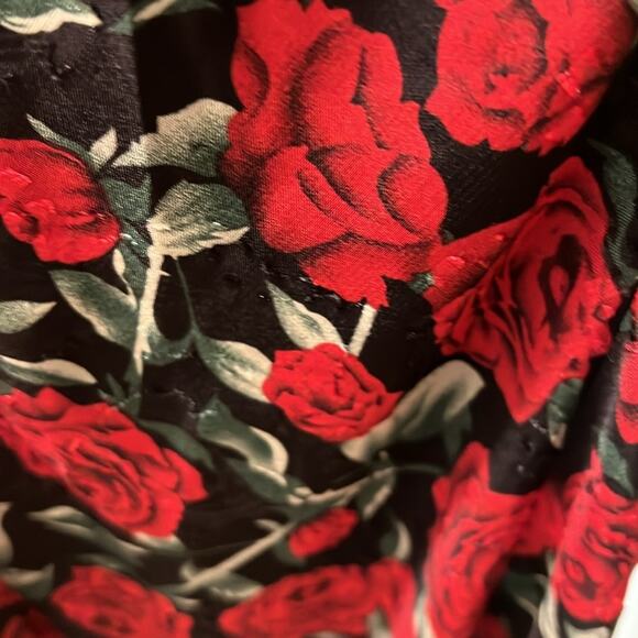 NWT REVOLVE & ROMANCE lovers COMMENSE red roses on black maxi dress M - Picture 11 of 14